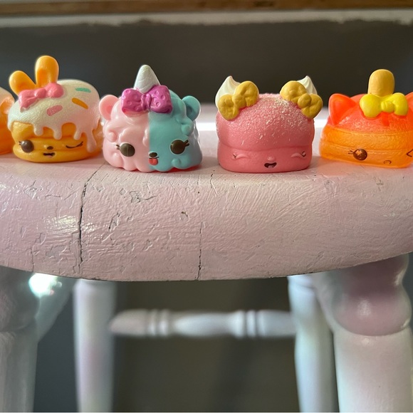 Grouping of Num Noms - lots of adorable little guys, for any collectors - Picture 9 of 14